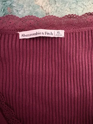 Abercrombie Top Long Sleeve thumbnail 3