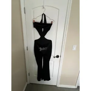 Juicy Couture‎ Jumpsuit Size M Black Velour Cutout Rhinestone Logo Flare Leg Y2K thumbnail 5