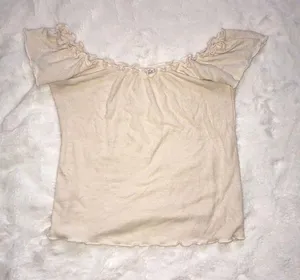 Brandy Melville off the shoulder top thumbnail 1