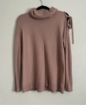 Halogen from Nordstrom Women’s Sweater size S petite thumbnail 1