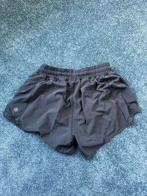 Lululemon Shorts Hotty Hot thumbnail 2