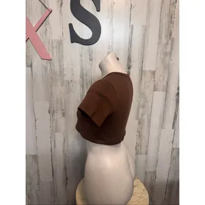 Brown Cropped Short Sleeve Tee Womens Size XS Crew Neck Basic T-Shirt Layering thumbnail 2
