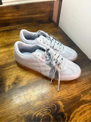 Time and tru pale blue sneakers size 6 thumbnail 2