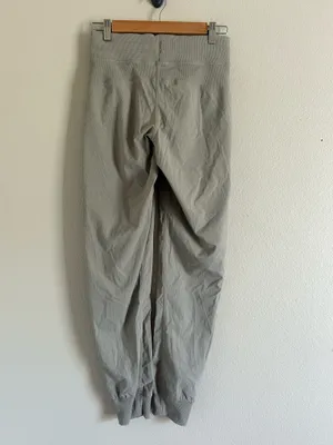 Lululemon Dance Studio Mid-Rise Jogger Full Length Grey Taupe LW5ENMS Size 4 thumbnail 2