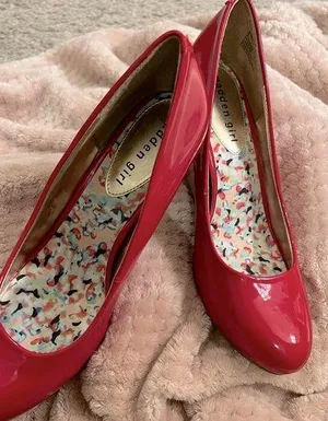 Madden Girl Candy Apple Red Patent Leather Heels Shoes - size 8 thumbnail 1