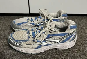 Brooks White Lace Up Running Sneakers Size 9 US thumbnail 2