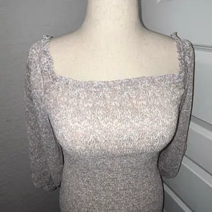New, Worth Collective Cameron Smocked Ruffle Midi Dress Size M thumbnail 2