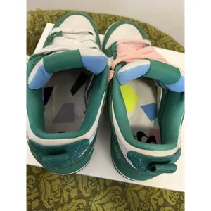 Nike Dunk Low Disrupt 2 "Malachite" Sneakers DH4402-001 Women's Size 8 thumbnail 2