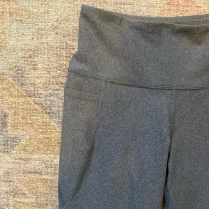 Old Navy NWT!! High-Rise Power Soft Leggings in GREY thumbnail 10