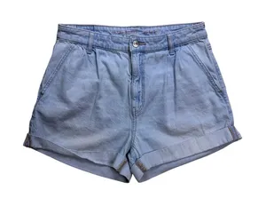 American Eagle Mom Short Womens Size 2 Light Wash Strigid Denim Cuffed thumbnail 1