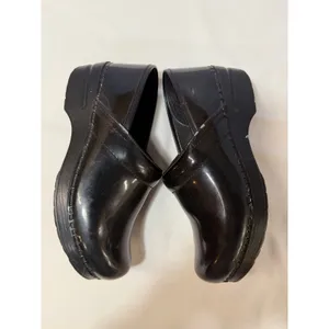 Dansko Professional Black Patent Leather Clogs Slip On Work Nurse 39 thumbnail 4