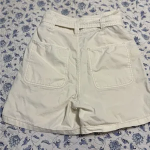 Pistola Size 25 Ivory Belted Women's Shorts thumbnail 4