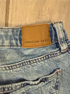 American Eagle distressed denim shorts size 00 high rise thumbnail 5