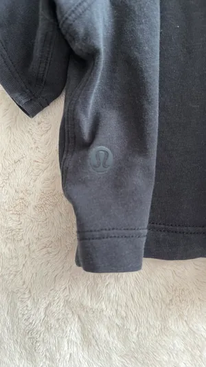 Lululemon Top  thumbnail 3