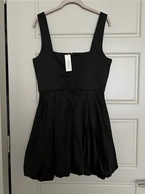 Francesca's NWT Emily Square Neck Bubble Hem Mini Dress - Black - Size M thumbnail 3
