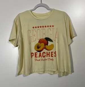 Georgia Peached Crop Top Tee Shirt in Butter Yellow Size XL thumbnail 1