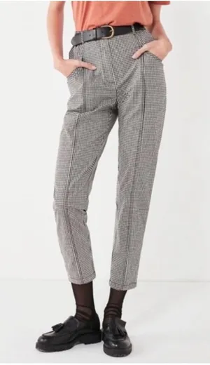 Urban Outfitters Checkered Tapered Trousers thumbnail 9