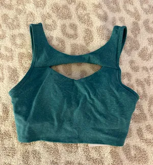 Cut-Out Tank thumbnail 1