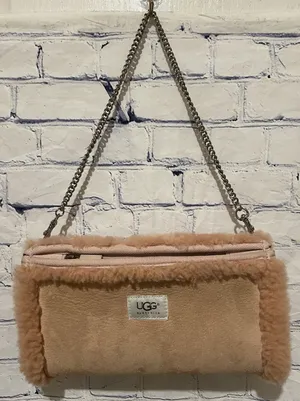 UGG Australia pink sheepskin shoulder bag With Hand Muff Opening thumbnail 1