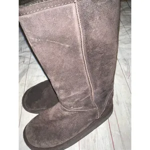 Ugg boots women’s size 7 thumbnail 3