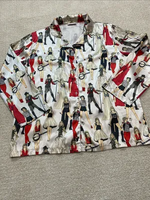 Taylor Swift Cream Button-Down Top with Red & Black Figurine Print Size M thumbnail 13