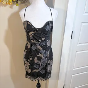 TOBI Embroidered Illusion Floral Halter Sweetheart Neck Mini Dress Sz Small💛 thumbnail 4