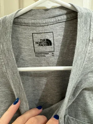 The North Face T-shirt thumbnail 2