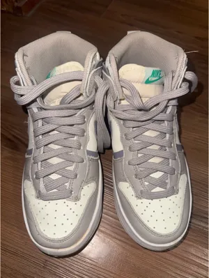Nike Dunk High-Top Sneakers thumbnail 3