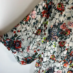 Maeve Anthropologie Burnout Velvet Silk Blend Floral Wrap Top Silver Grey‎ Large thumbnail 4