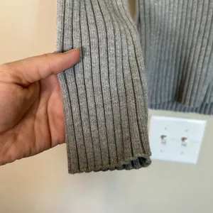Tommy Hilfiger vintage y2k Women's Medium Ribbed Henley Snap Sweater Gray‎ White thumbnail 3