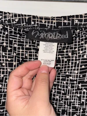 Women’s Black & White Geometric Midi Skirt Size: XL thumbnail 2