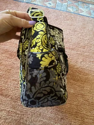 Vera Bradley Baroque Shoulder Bag great condition thumbnail 7