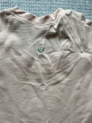 Lululemon Swiftly Tech Short Sleeve thumbnail 3