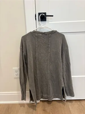 Pilcro by Anthropologie Grey Washed Crewneck Size Meidum thumbnail 5