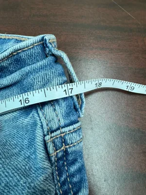 American Eagle Strigid Distressed Mom Jeans Size 10 Short thumbnail 8