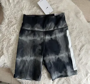 Nike One Luxe Women's 7" Mid-Rise Printed Training Shorts NWT thumbnail 9