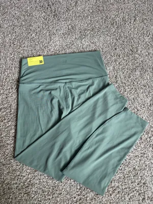 Green Target Leggings Workout thumbnail 4