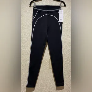 ALO Yoga NWT Airbrush High Waist Heart Throb Leggings Black White Size M thumbnail 6