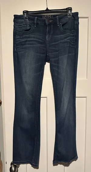 Buckle Black dark wash boot cut blue jeans thumbnail 1