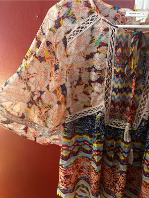 Anthropologie Meadow Rue Batai Peasant Tassel Mixed Floral Crochet Lace Top thumbnail 5