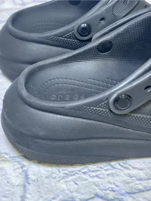 Classic Crocs Mega Crush Platform Slip On Clogs Sandals W9 M7 Black thumbnail 7