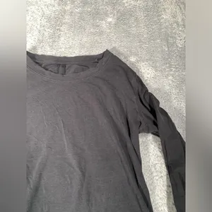 Lululemon athletica Dark Gray Long Sleeve Shirt thumbnail 3