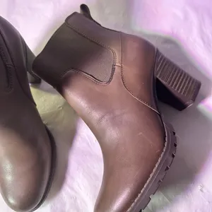 Clarks Dark Brown Heeled Boots thumbnail 8