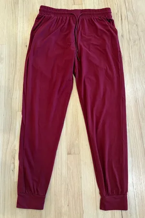 Amazon NWOT Women’s Burgundy Joggers thumbnail 1
