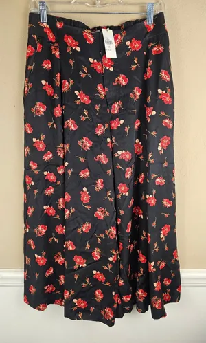 NWT Maeve Anthropologie Black Red Floral Wide Leg Pleated Culottes Pants Small thumbnail 1