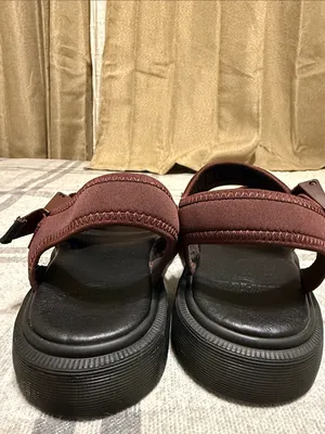 Dr. Martens Effra 9W 10Mens Black Insole with Burgundy Trim thumbnail 5