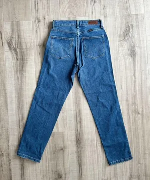NWOT Wrangler High Rise Vintage Taper Mom Jeans Sz 8 Distressed Medium Wash thumbnail 7