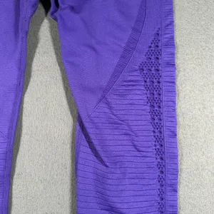 Gymshark Leggings Womens Medium Purple High Rise Seamless Ventilated Ankle thumbnail 4
