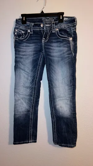 Miss Me Skinny Jeans thumbnail 2