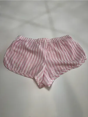 Victoria's Secret Pink & White Lounge Shorts with matching Black VS Top thumbnail 10